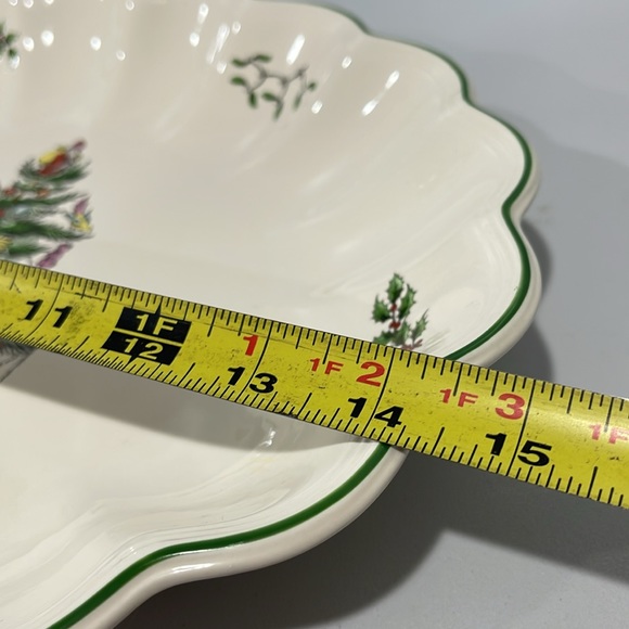 Spode Christmas Tree 15" Oval Fluted Serving Dish platter made in England - Picture 10 of 14